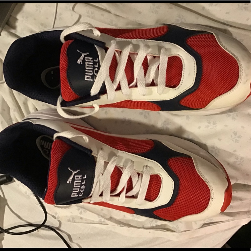 PUMA ALL COLORS REALLY IN GREAT SHAPE,SIZE 12